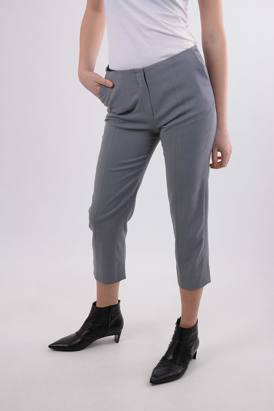 cropped straight pants